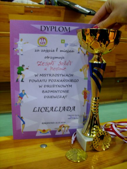 Złoty medal w Mistrzostwach Powiatu Poznańskiego w badmintonie dziewcząt